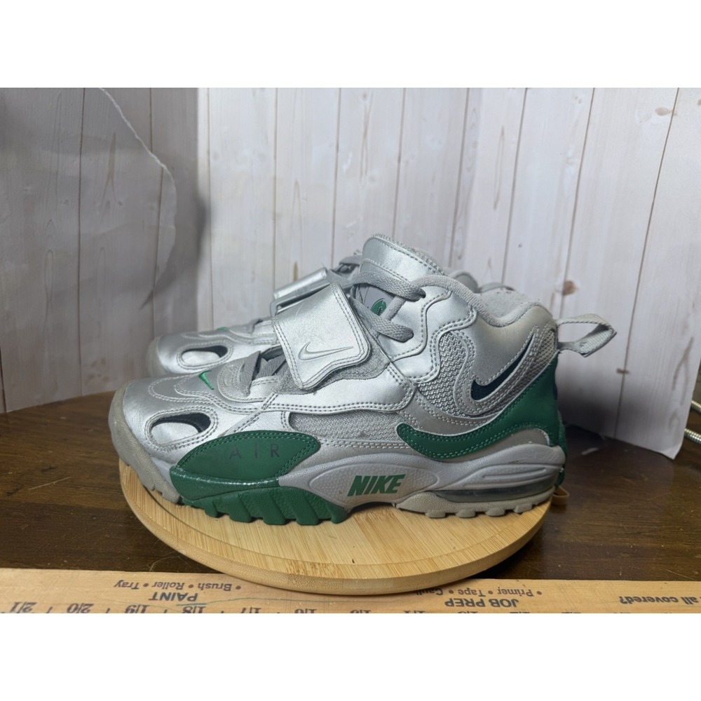 USED Nike Air Max Speed Turf 'Jets' (2012) – Men's Size 8 525225-001 Trainer